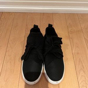 Steve Madden slip on black size 7 worn once